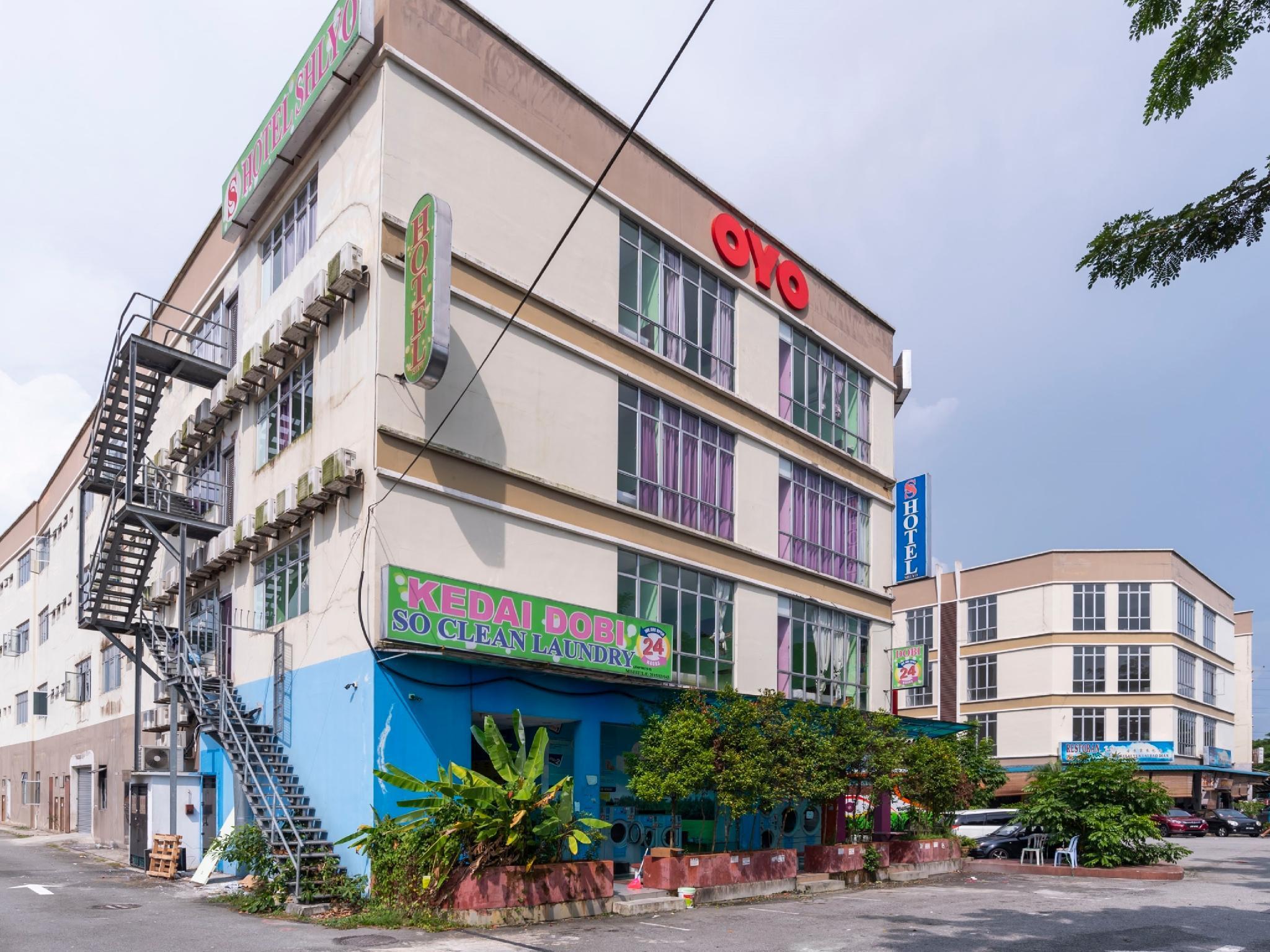 Oyo 1172 Hotel Shlyo Нусаджайя Экстерьер фото